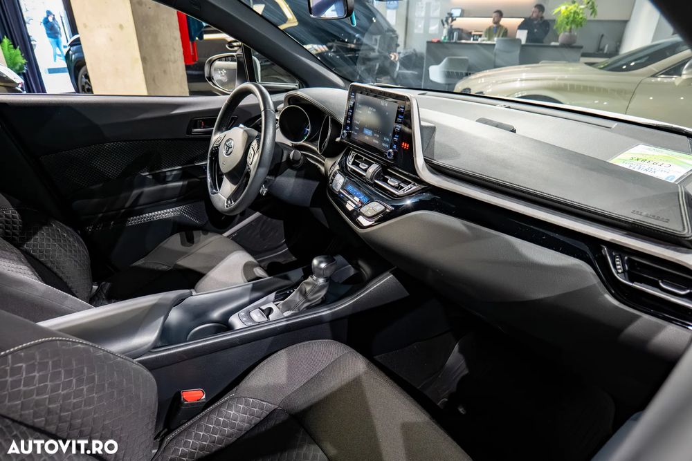 Toyota C-HR 1.8 HSD 122 CP 4x2 CVT Style - 18