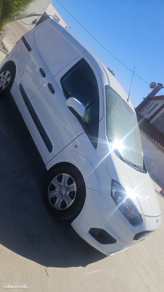 Ford Transit courier - 3