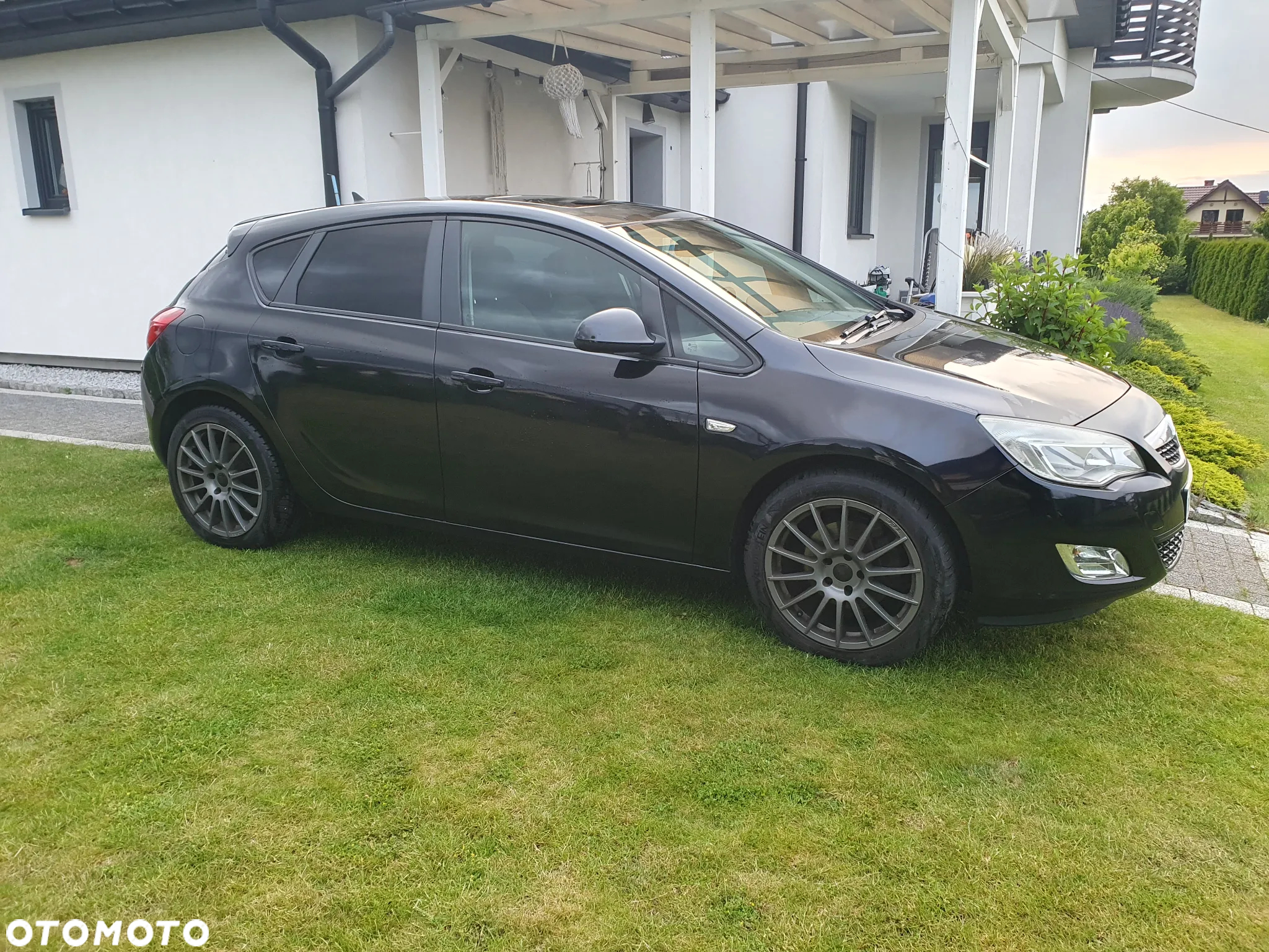 Opel Astra 1.6 Turbo Edition - 12