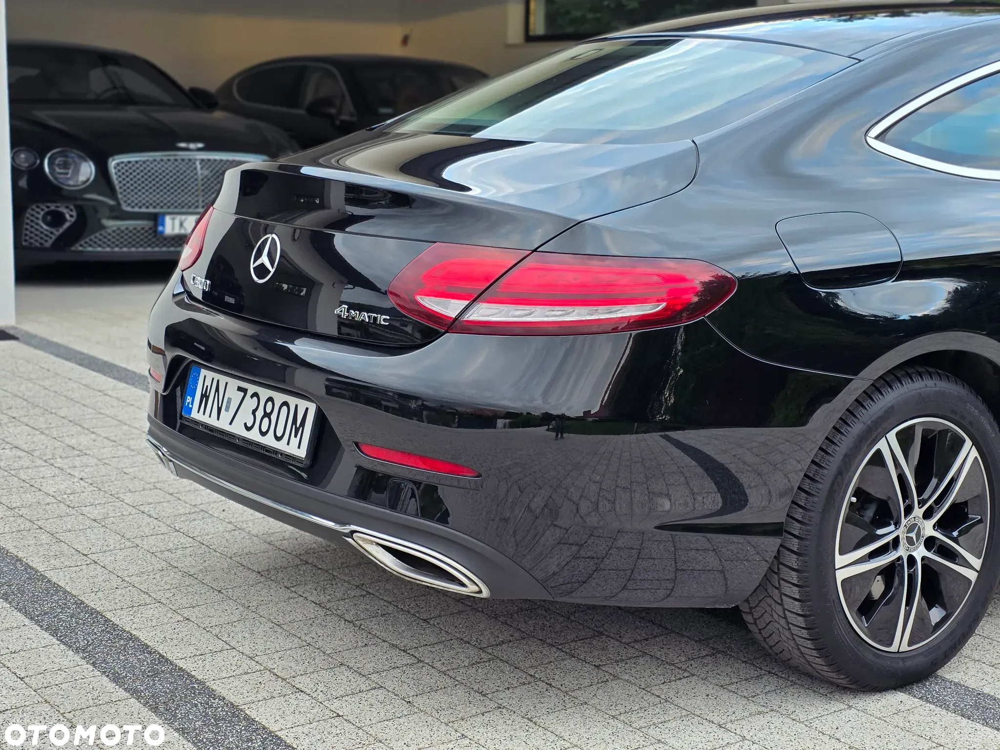 Mercedes-Benz Klasa C 300 4MATIC 9G-TRONIC - 35