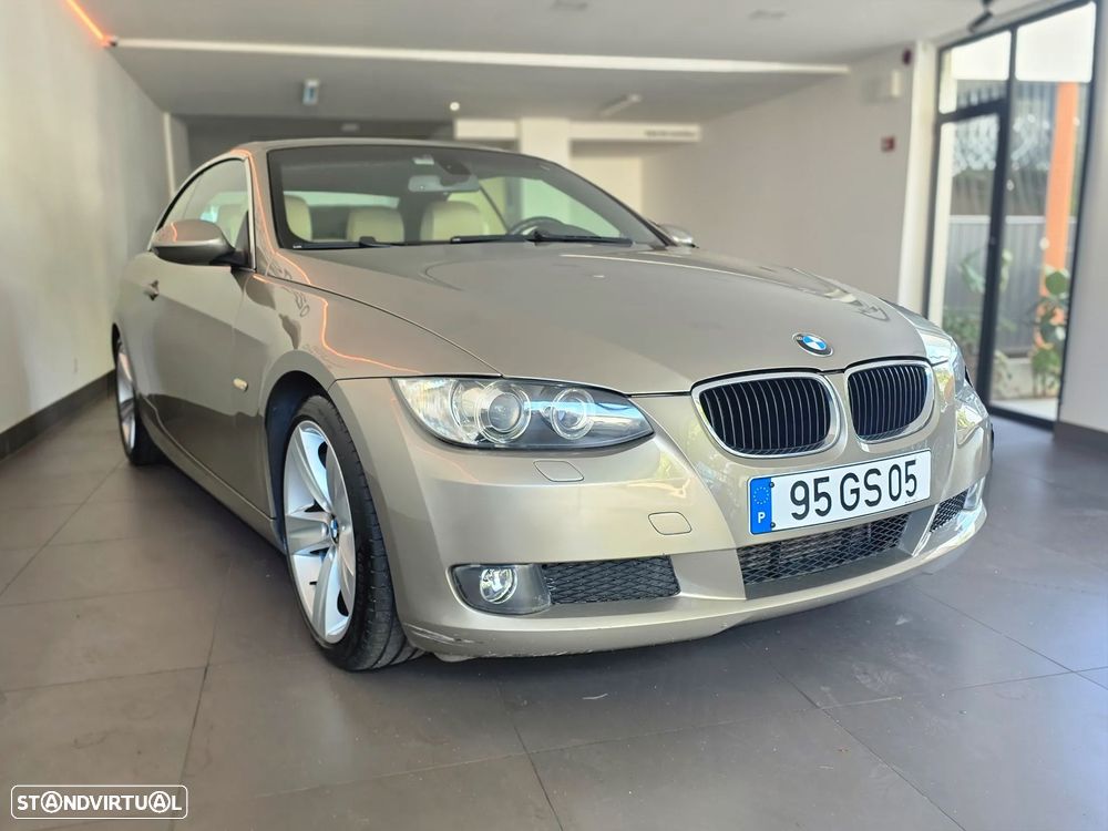 BMW 320 d Cabrio Intense - 2