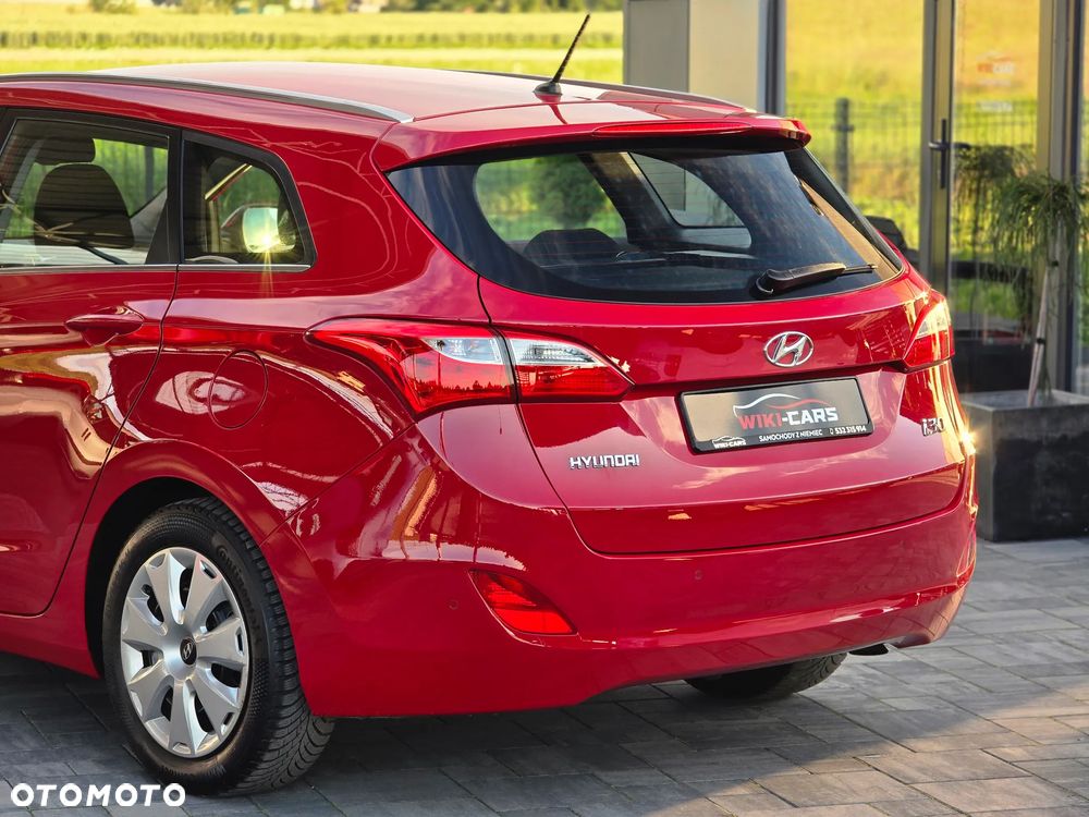 Hyundai i30 blue 1.6 GDI Passion - 16