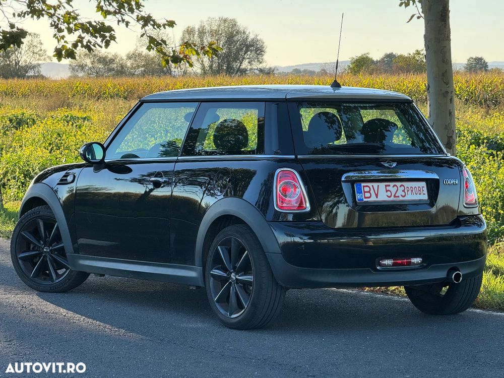 Mini Cooper Coupe - 6