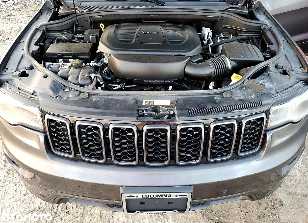 Jeep Grand Cherokee - 10