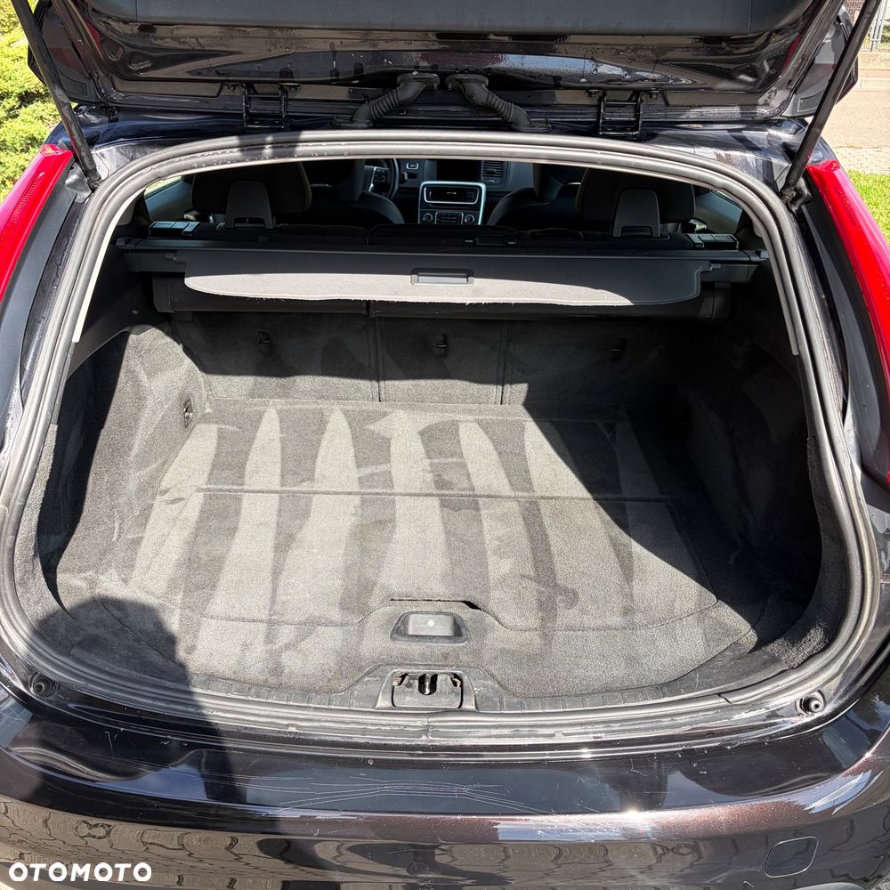 Volvo V60 D3 Momentum - 26
