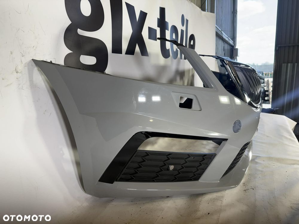 Skoda Octavia III FL RS Zderzak Przód Przedni LF7A 4xPDC SPRYSK 5E0807221AA - 5