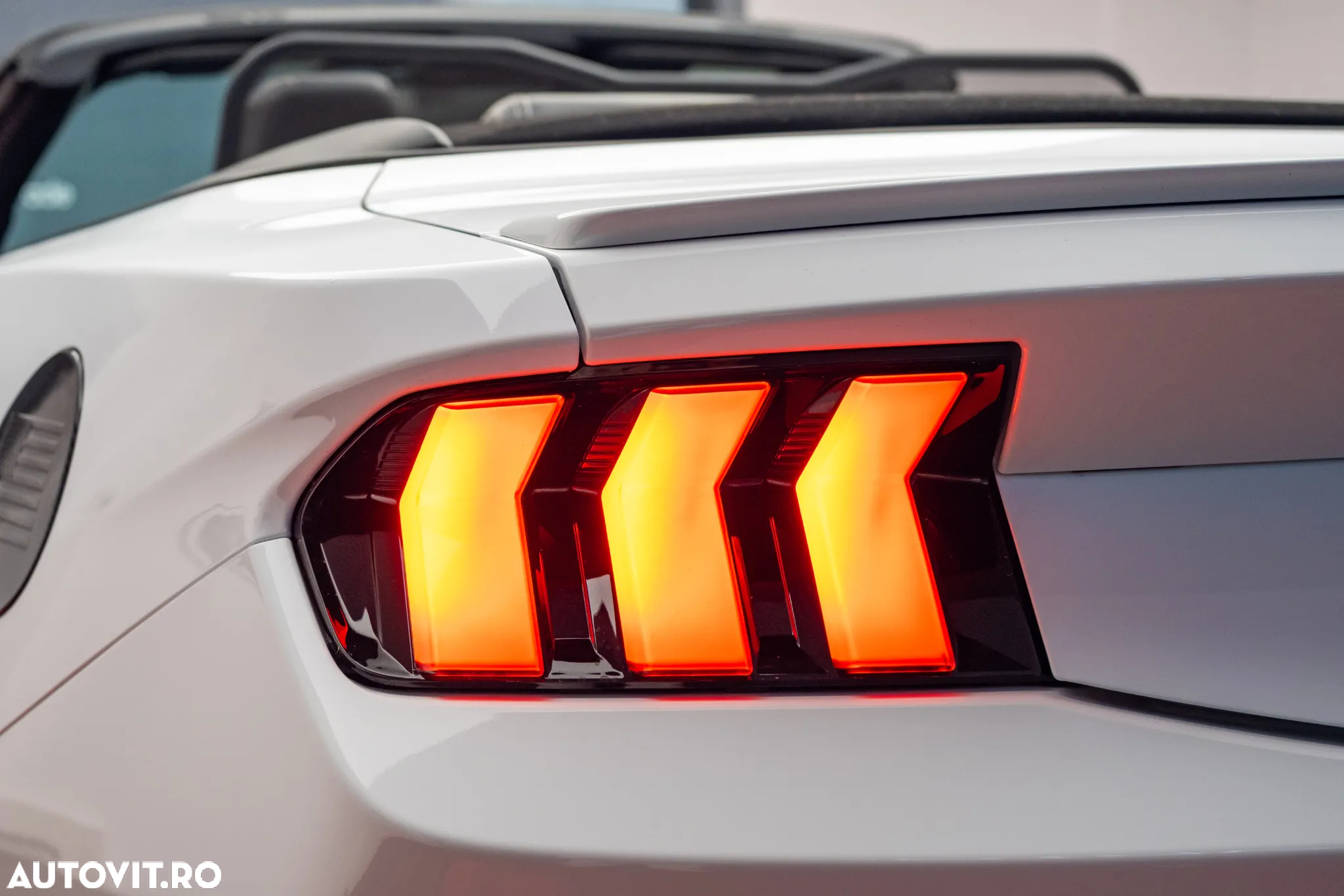Ford Mustang Cabrio 2.3 Eco Boost - 17