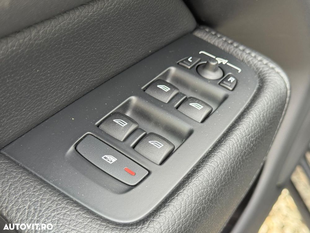 Volvo XC 60 D4 AWD Geartronic RDesign - 19