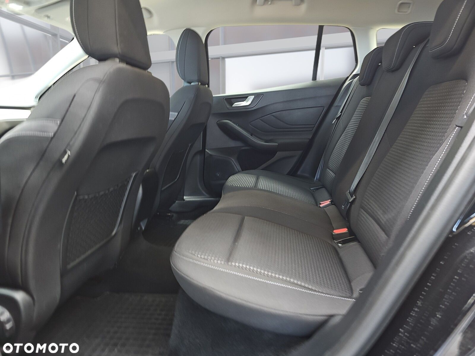 Ford Focus 1.5 EcoBlue SCR Connected - 21