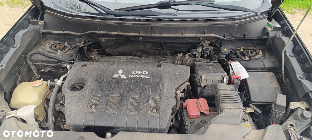Mitsubishi ASX - 5