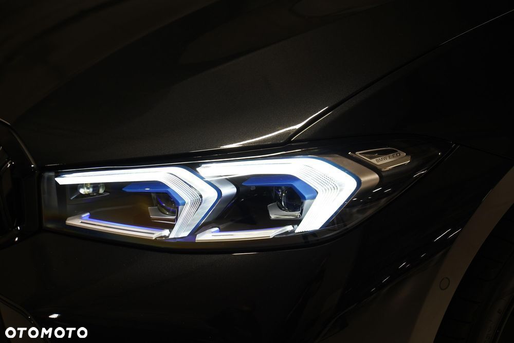 BMW Seria 3 330i xDrive M Sport sport - 14