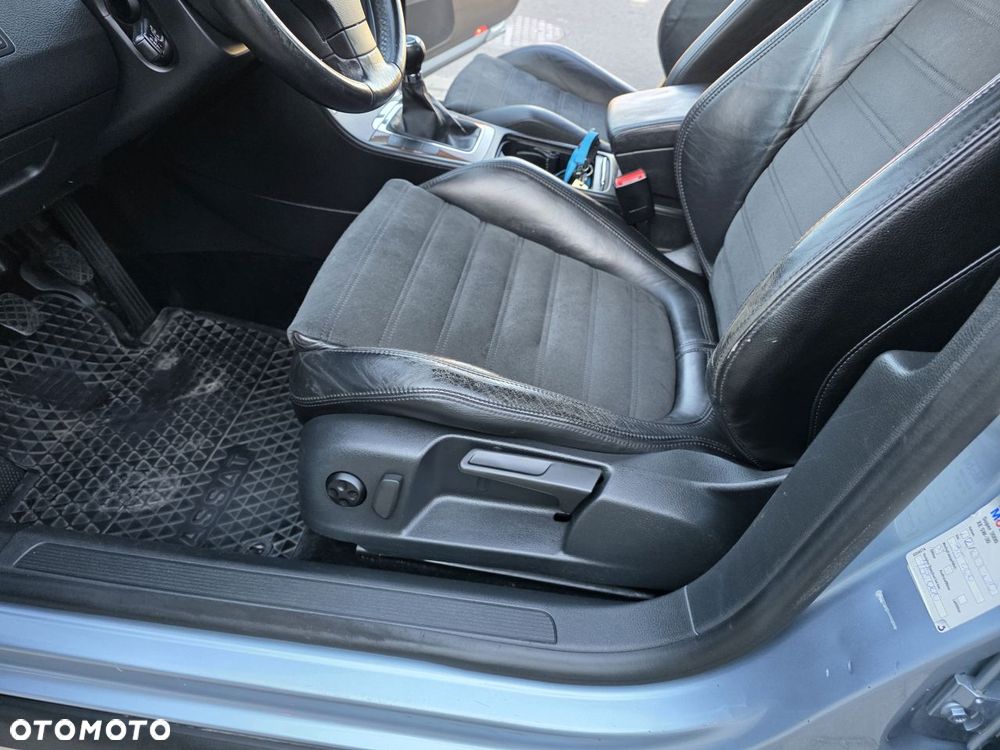 Volkswagen Passat 2.0 TDI DPF Highline - 10