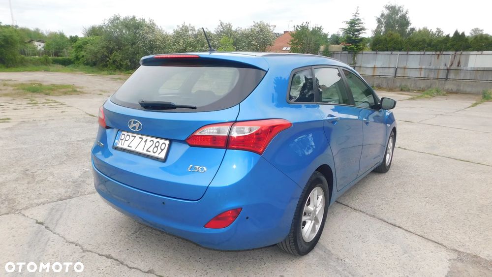 Hyundai i30 1.6 Comfort - 9