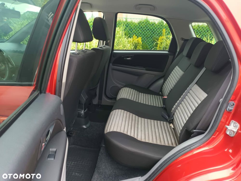 Suzuki SX4 1.6 Premium - 7