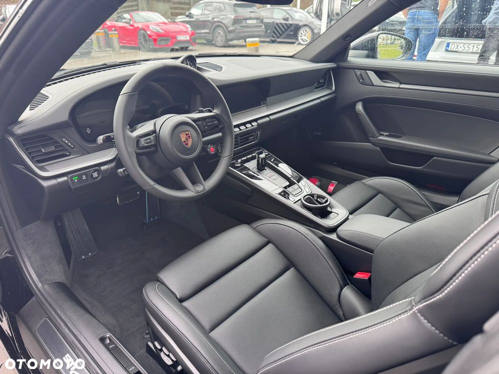 Porsche 911 Carrera S - 11