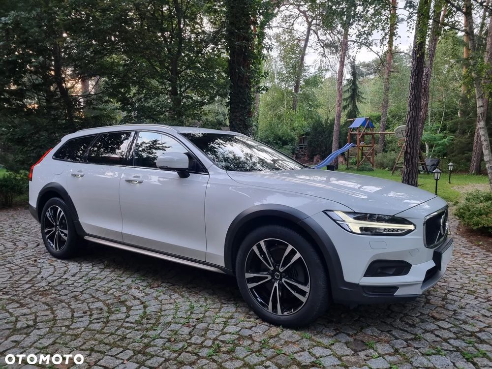 Volvo V90 Cross Country B5 D AWD Pro - 1