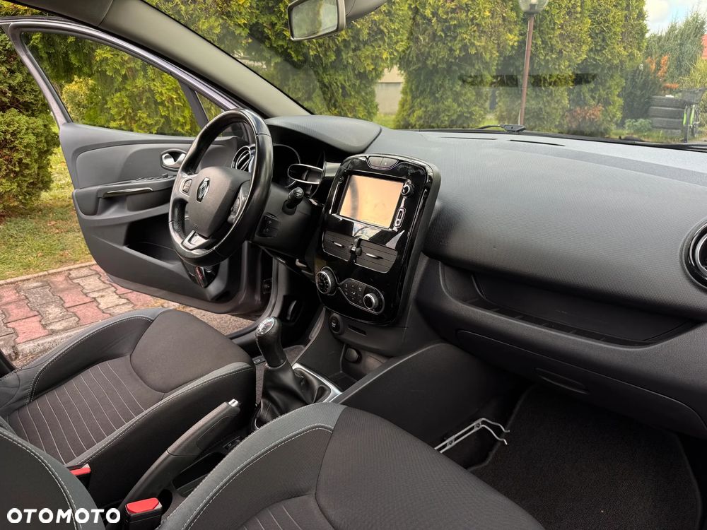 Renault Clio - 8
