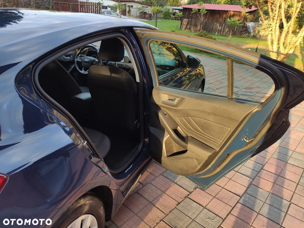 Ford Focus 1.0 EcoBoost Trend Edition - 16