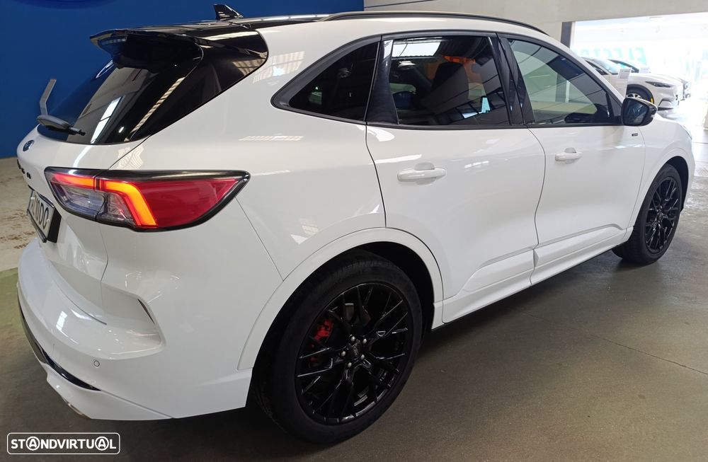 Ford Kuga 1.5 EcoBoost ST-Line X — fotografia 4