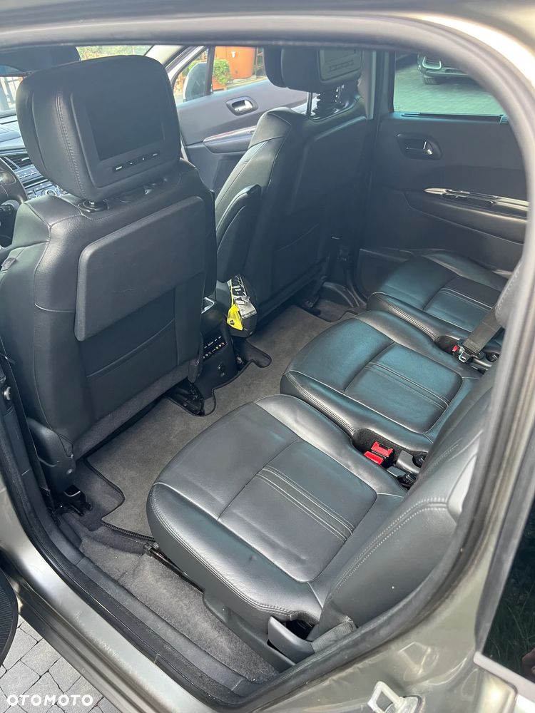 Peugeot 5008 - 24