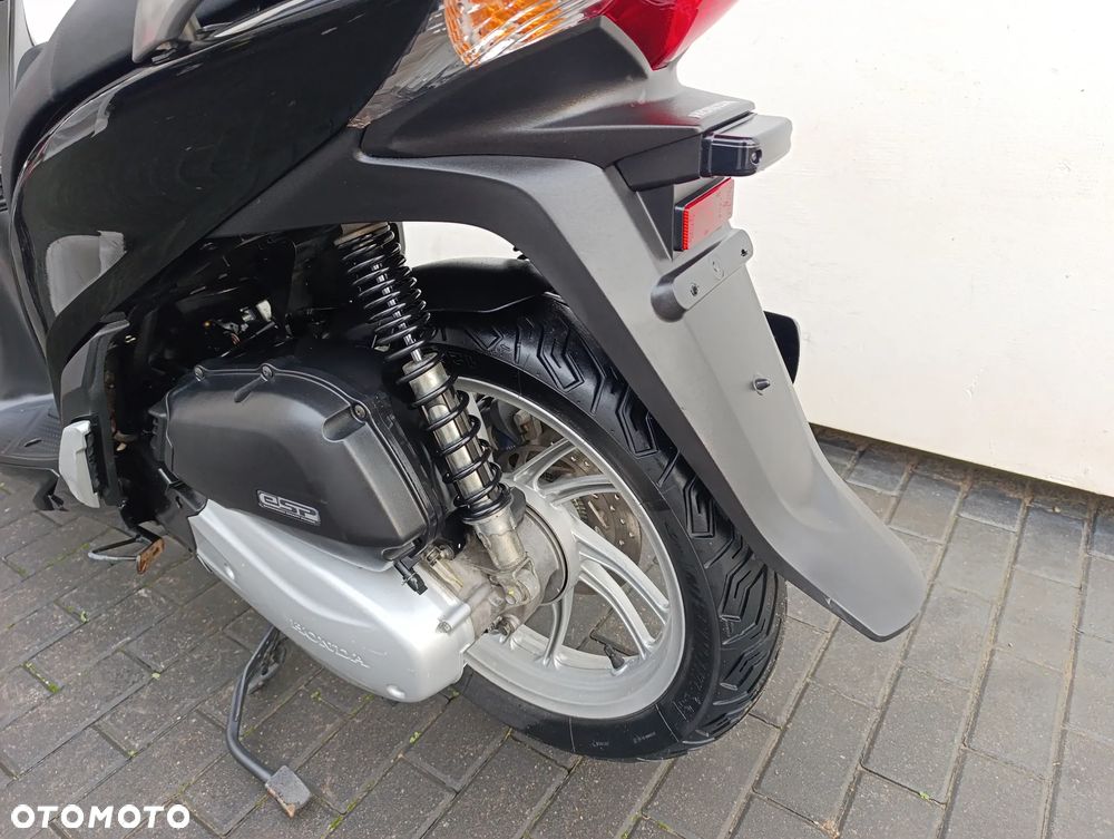 Honda SH - 19