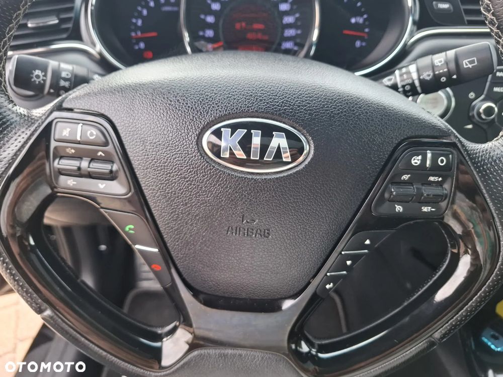 Kia Ceed 1.6 CRDi 136 ISG GT Line - 20