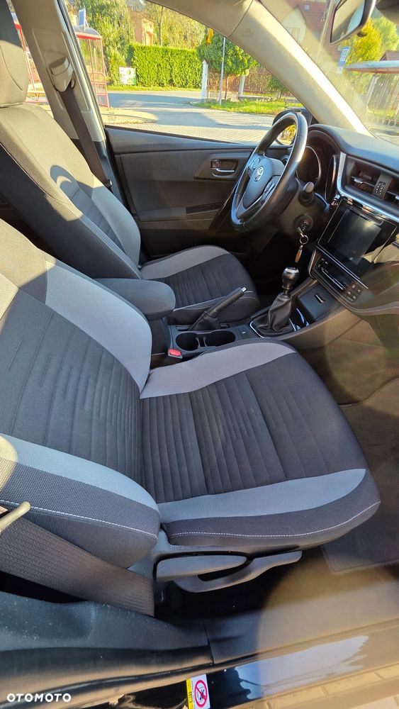 Toyota Auris 1.6 Comfort - 11