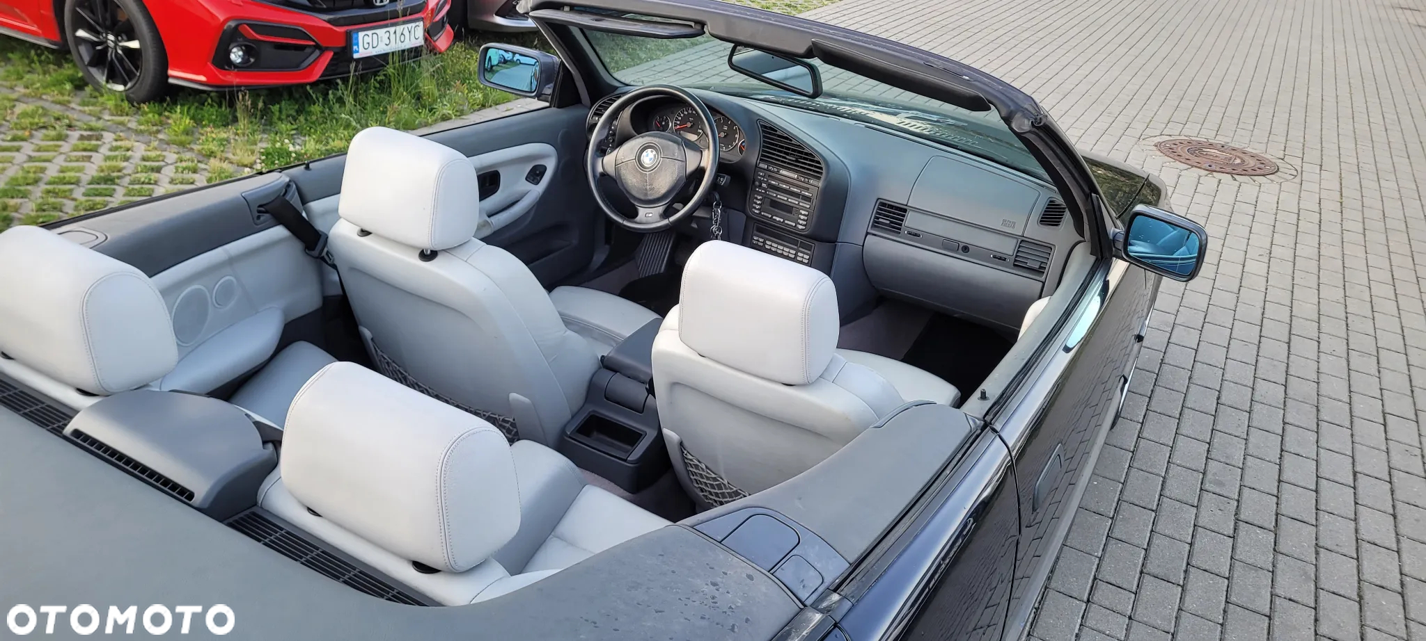 BMW Seria 3 318i Cabriolet - 9