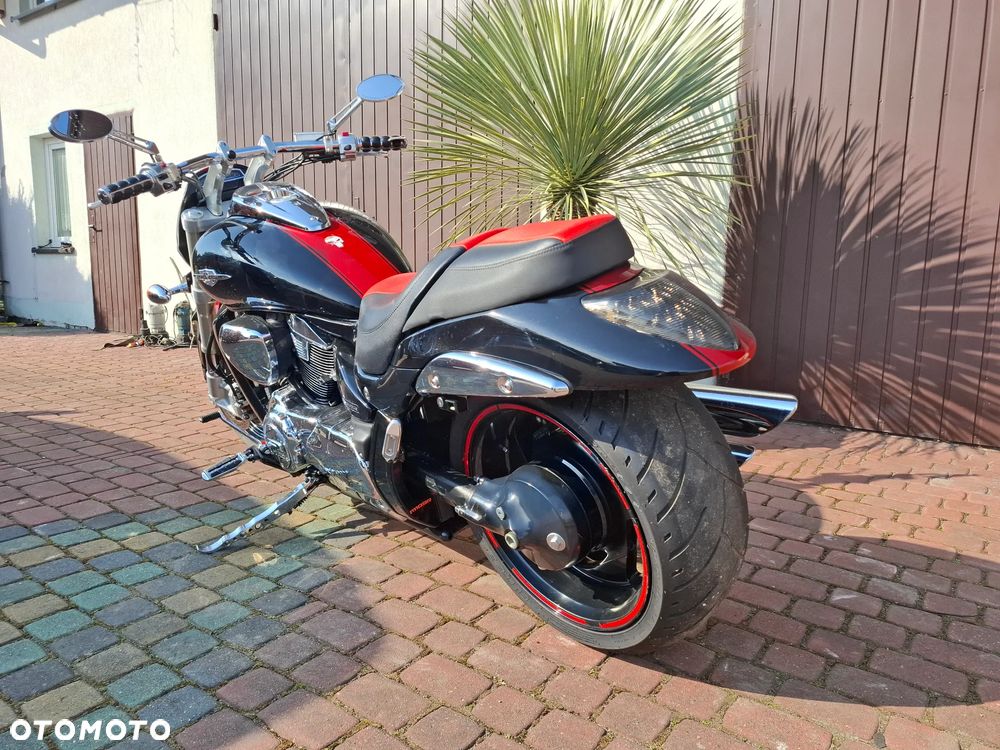 Suzuki Boulevard - 8