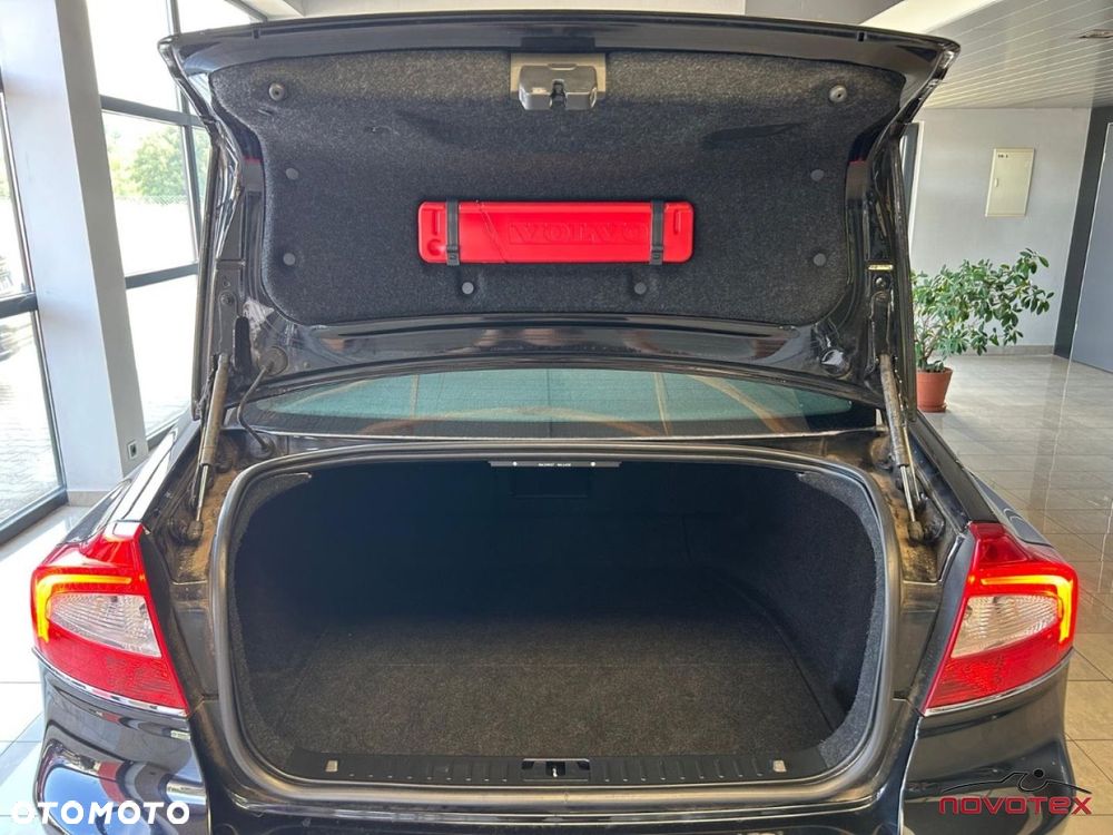 Volvo S80 D3 Momentum - 17