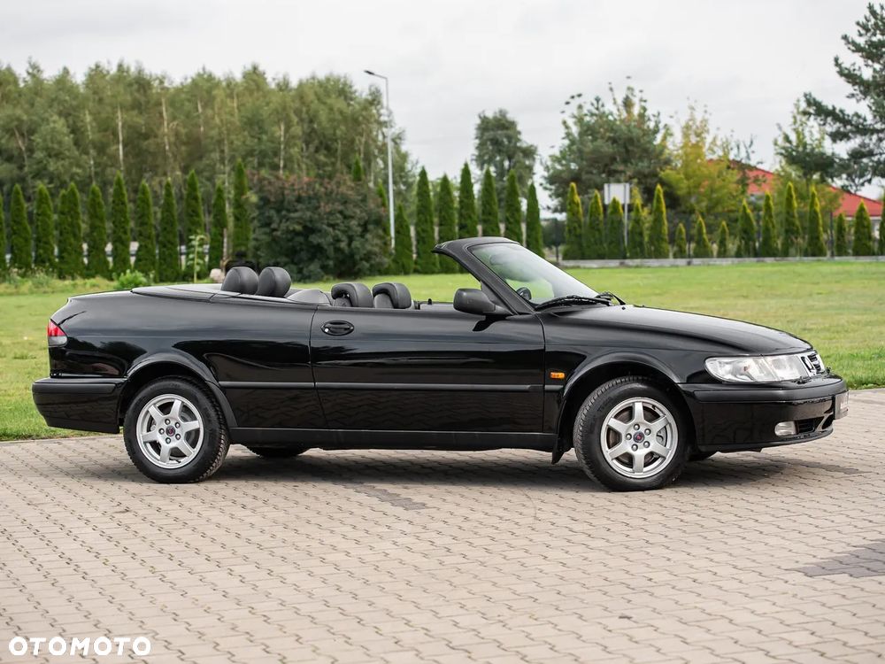 Saab 9-3 1999 photo 2