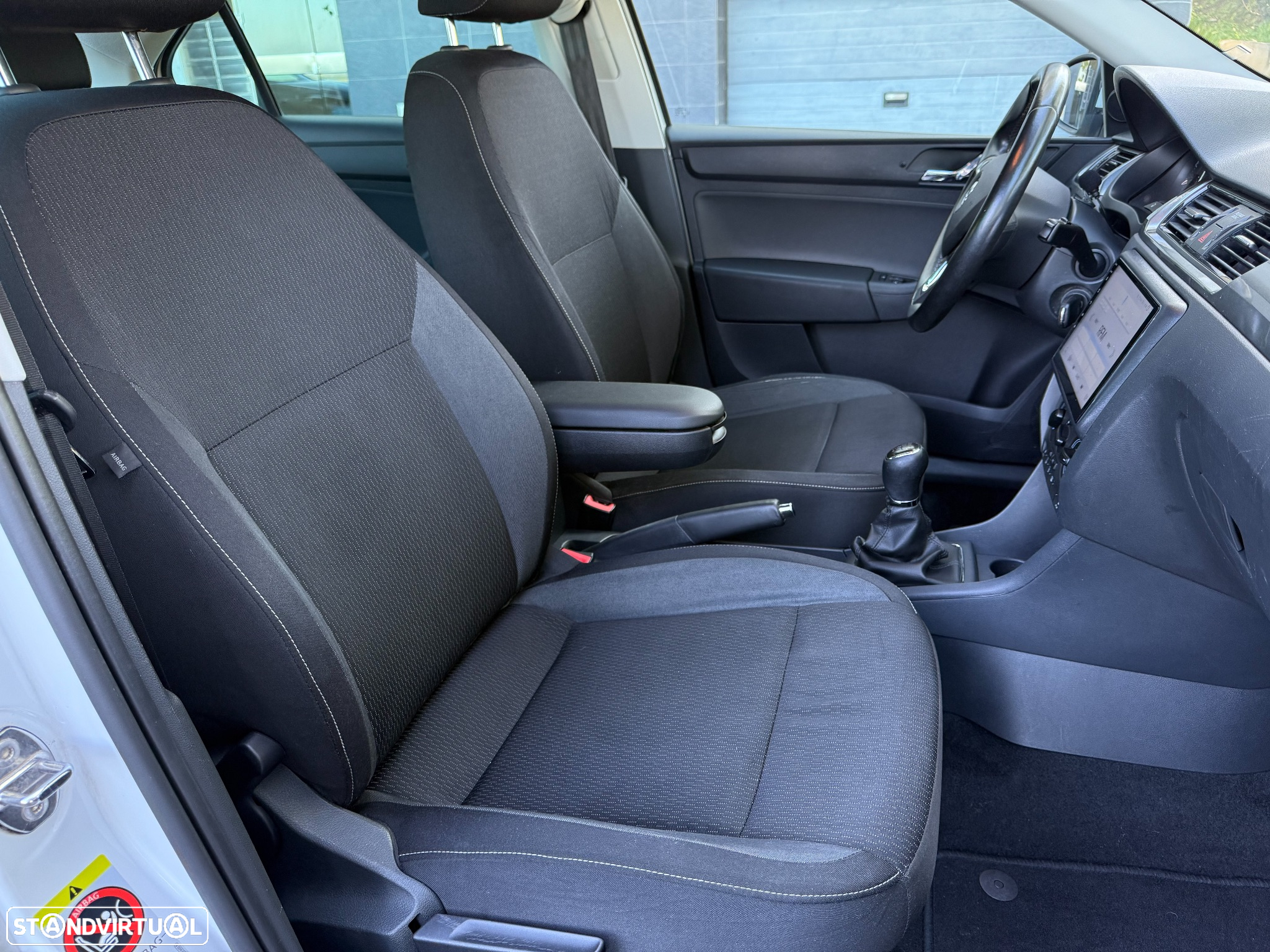Skoda Rapid 1.2 TSI Ambition - 9