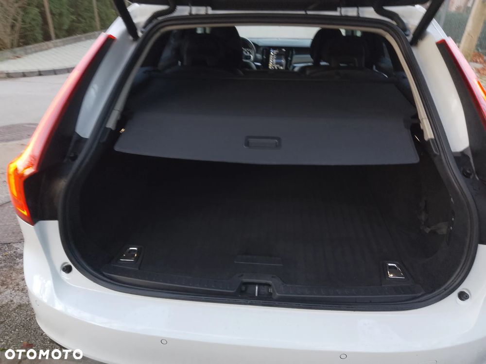 Volvo V90 T5 Geartronic Momentum - 35