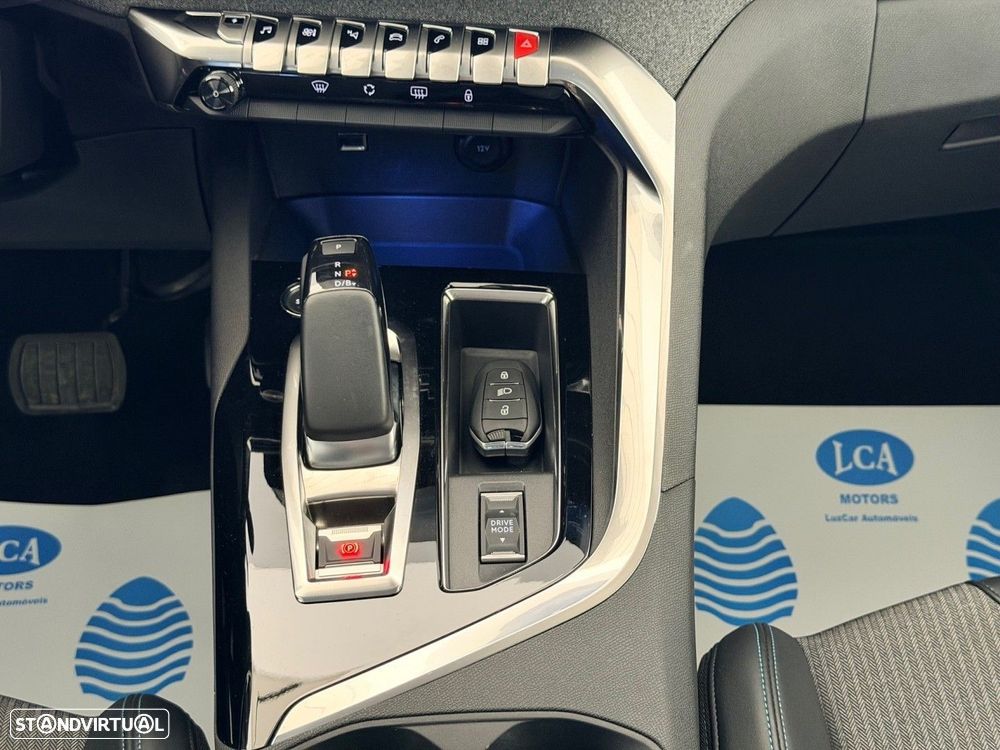 Peugeot 3008 1.6 Hybrid Allure Pack e-EAT8 - 27