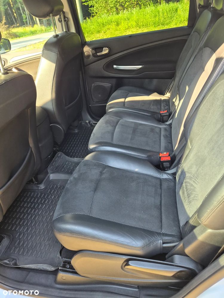 Ford S-Max 2.0 TDCi Titanium - 5