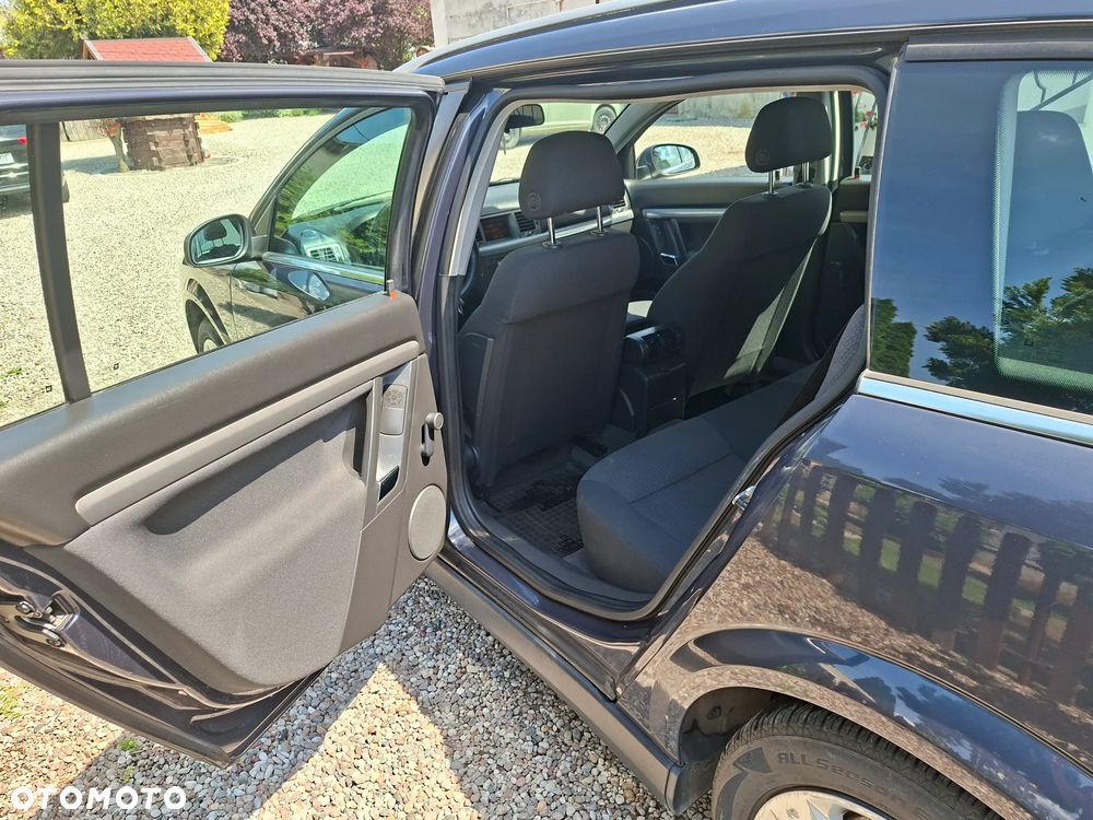 Opel Vectra 1.8 Essentia - 24