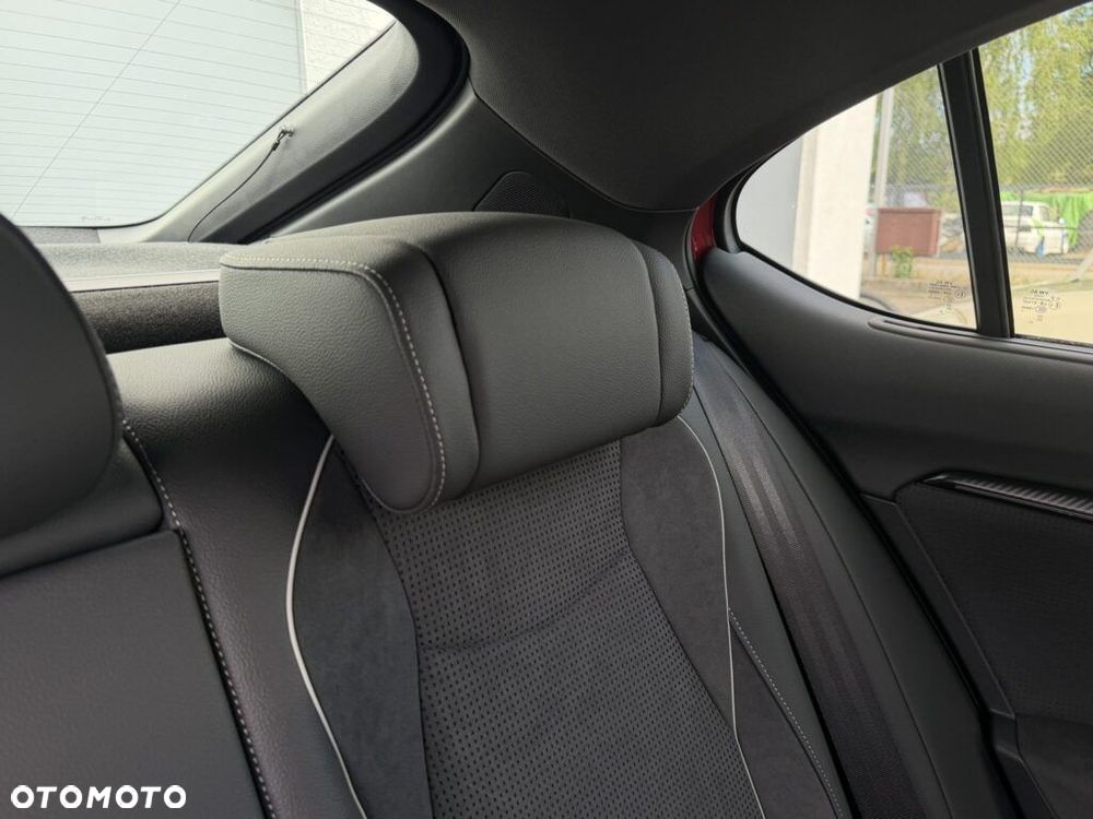 Skoda Superb 1.5 TSI Plug-in Hybrid Sportline DSG - 19