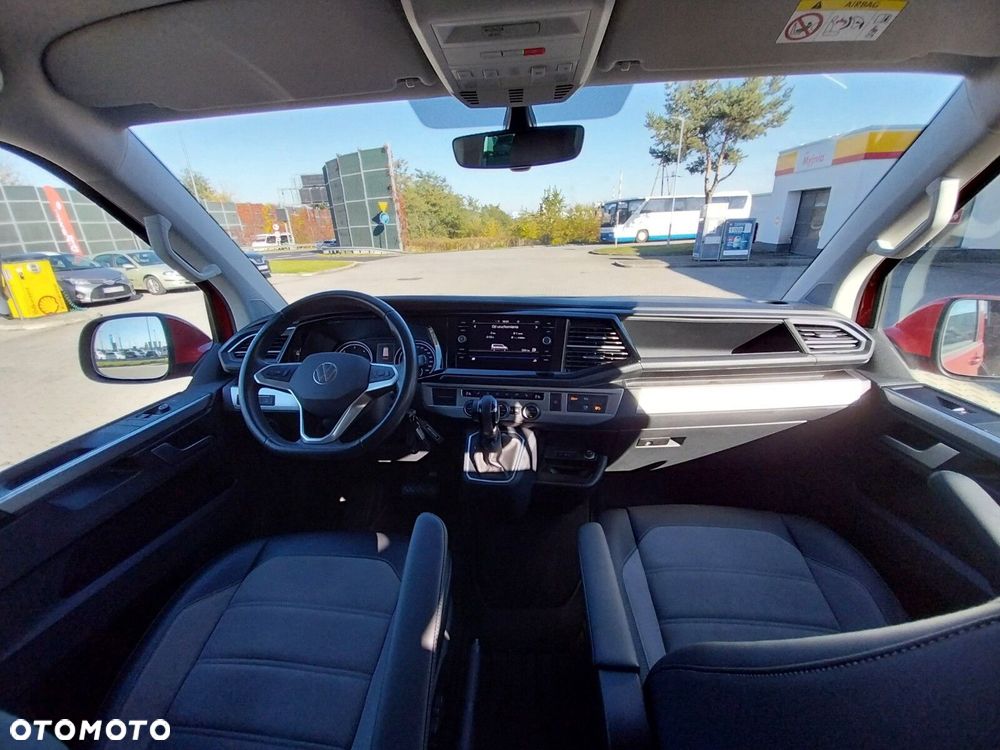 Volkswagen Multivan - 12