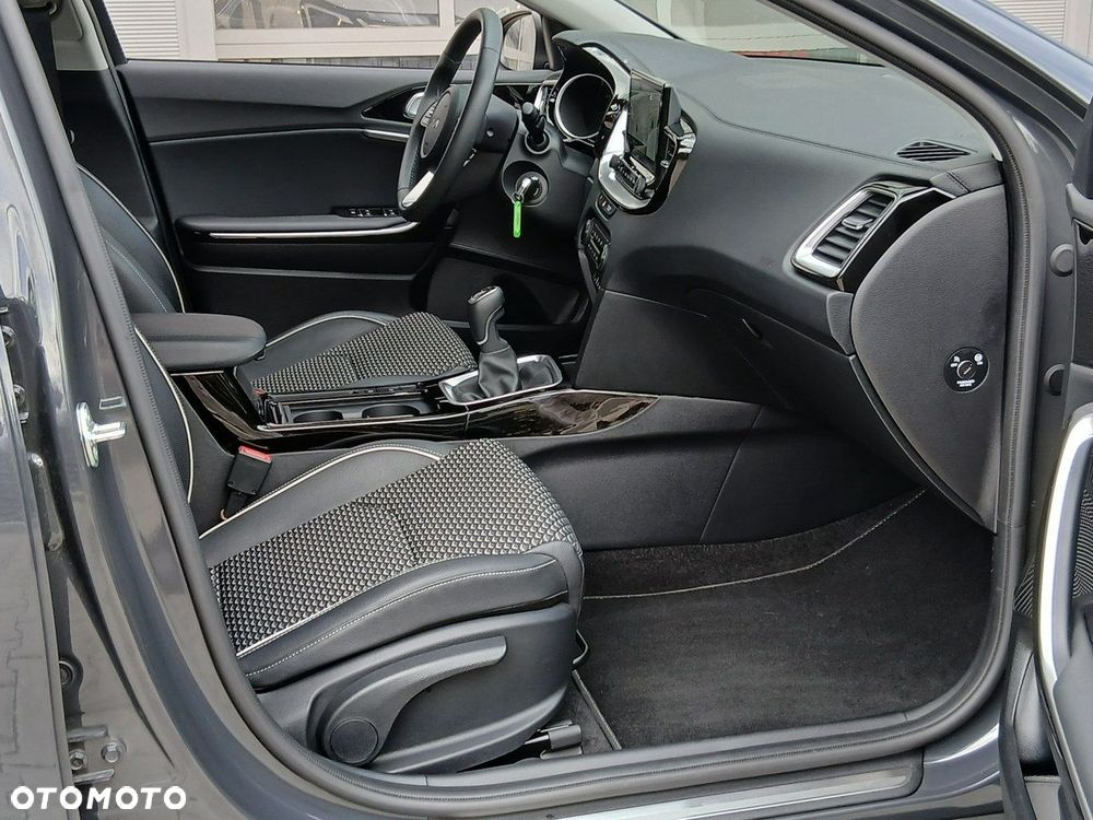 Kia XCeed 1.5 T-GDI L - 20