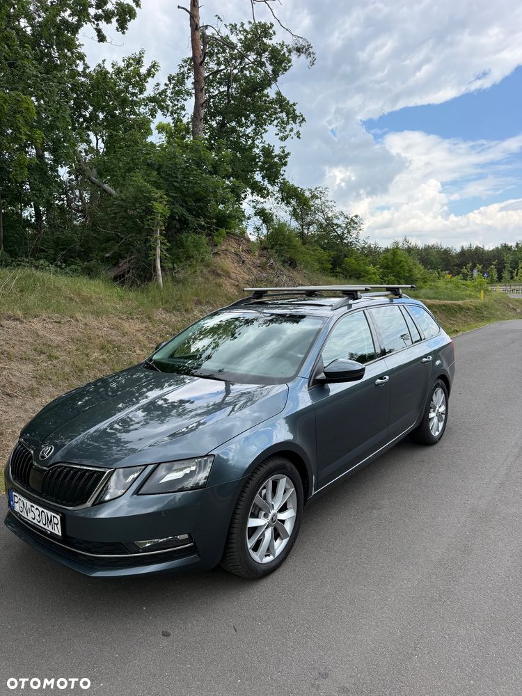 Skoda Octavia 1.6 TDI DSG Premium Edition - 1