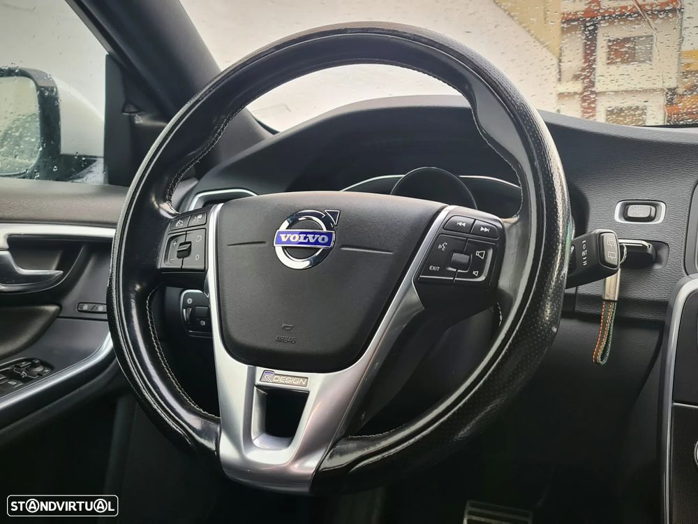 Volvo V60 2.4 D6 R-Design Sum.AWD Phev - 13