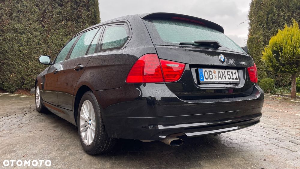 BMW Seria 3 318i Edition Exclusive - 19