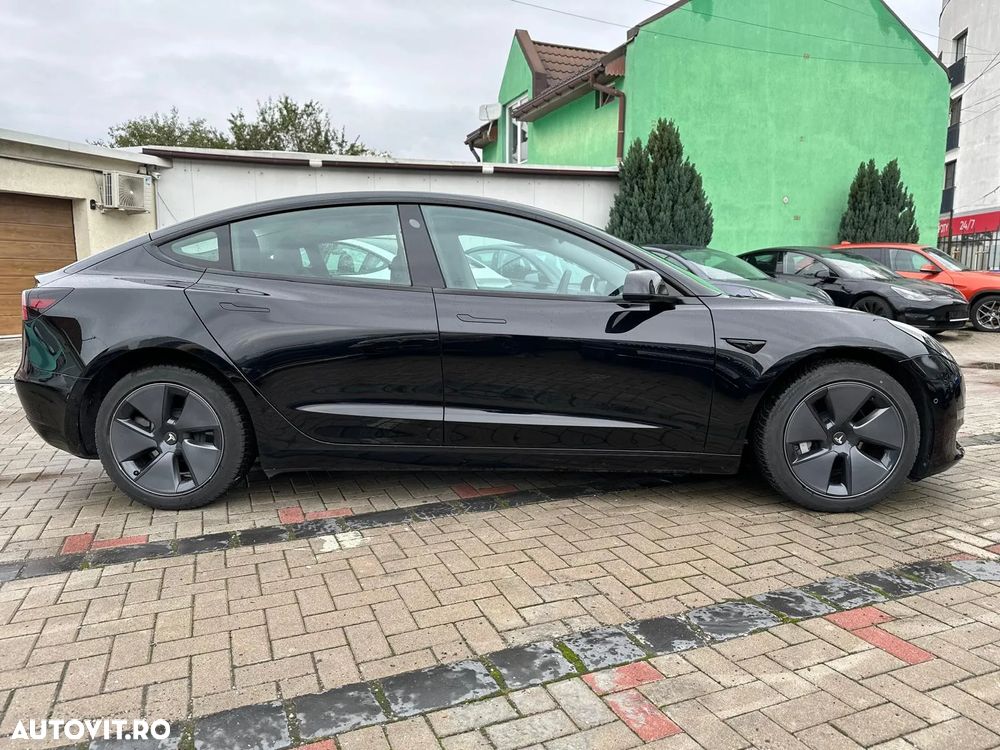Tesla Model 3 Langstreckenbatterie Allradantrieb Dual Motor - 12