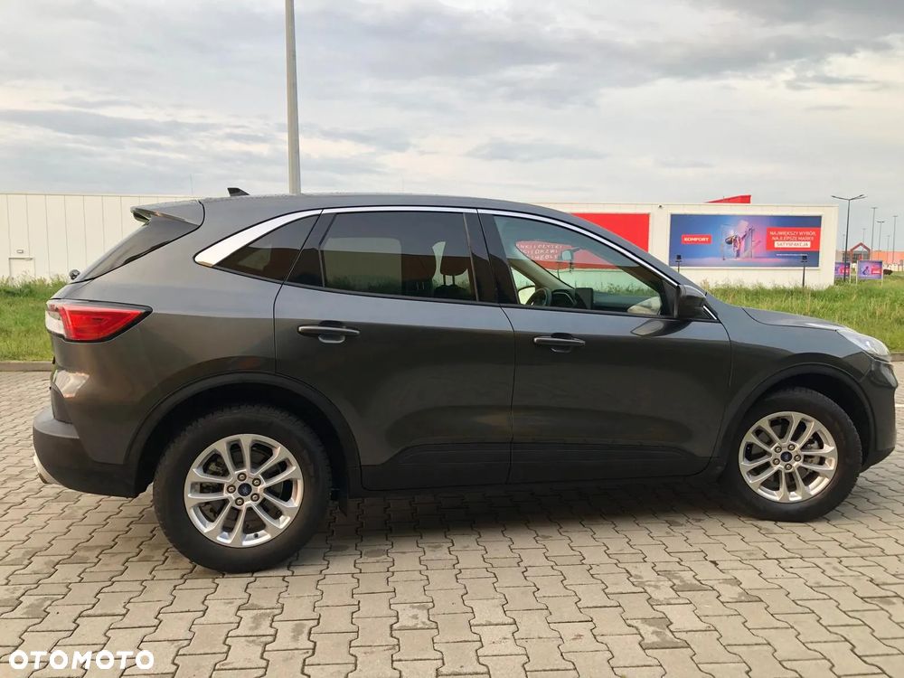 Ford Kuga - 3
