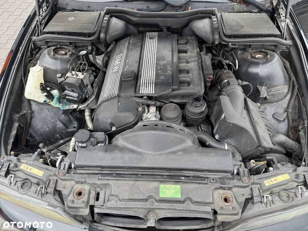 BMW Seria 5 - 36