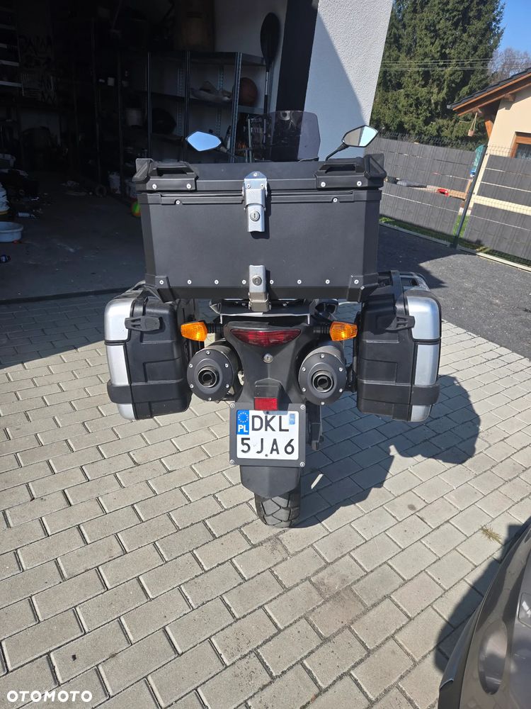 Suzuki V-STROM - 3