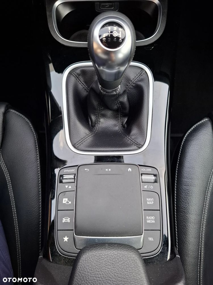 Mercedes-Benz Klasa A 200 AMG Line - 25