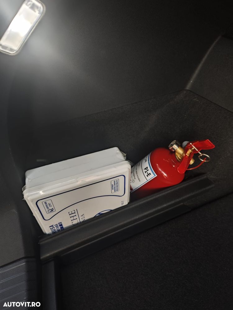 Volkswagen Tiguan - 30