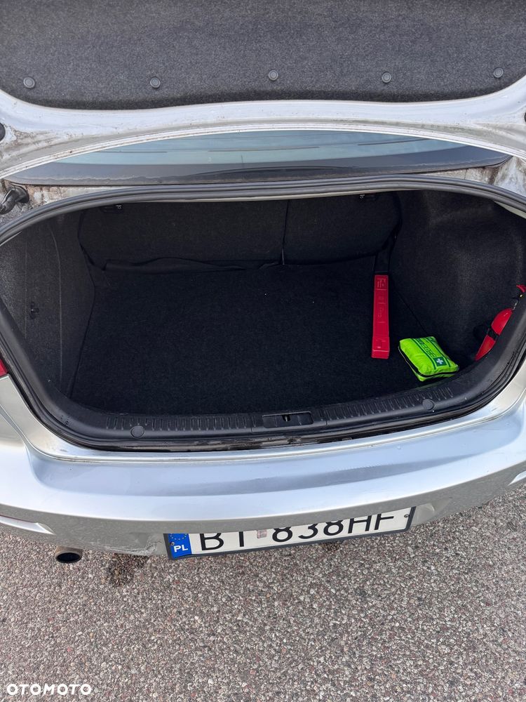Mazda 3 1.6 Active - 8