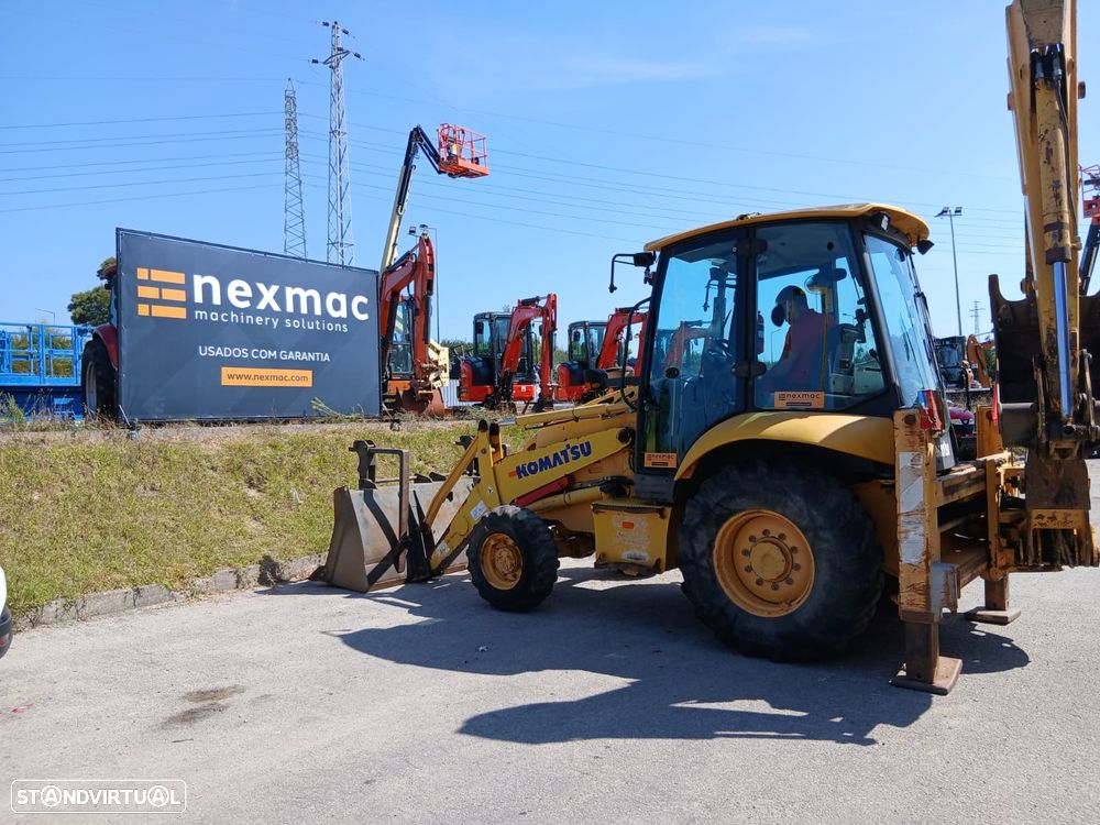 Komatsu WB91R - 3